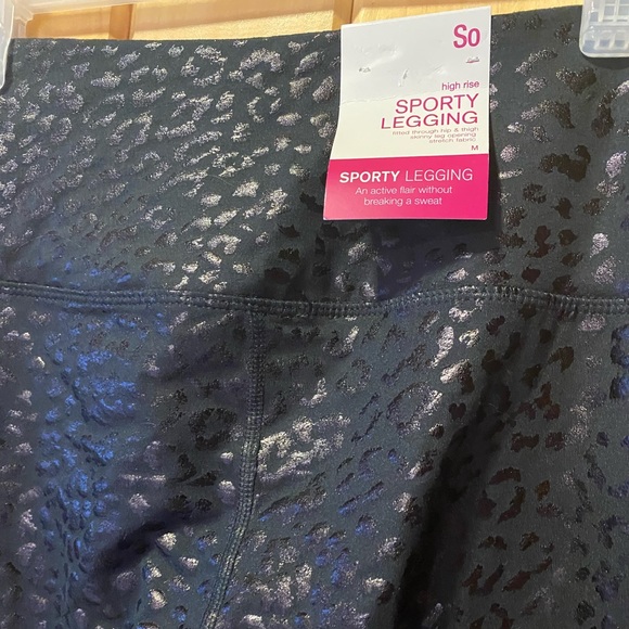 SO High Rise Sporty Legging Women’s Black Leopard Print - Picture 4 of 6